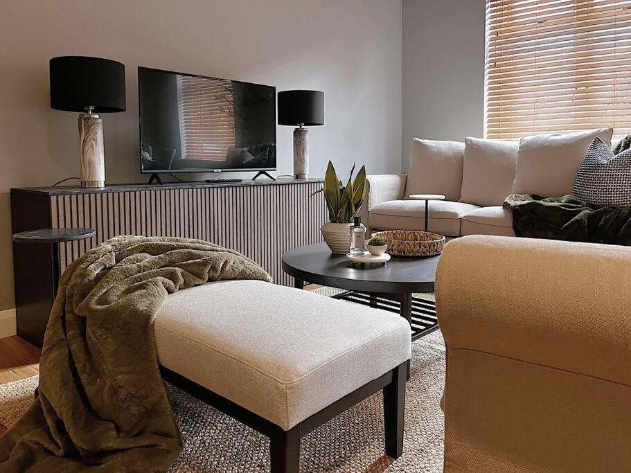Modern Ground Floor Apartment Тодморден Екстер'єр фото