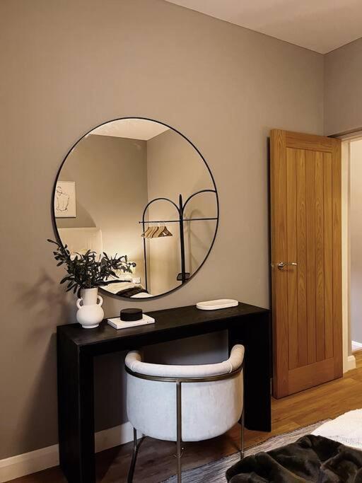 Modern Ground Floor Apartment Тодморден Екстер'єр фото
